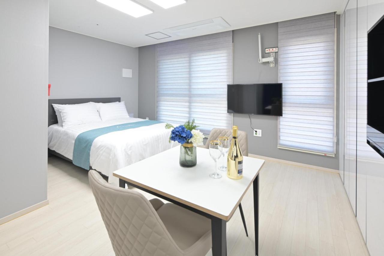 Bayone Park Apartment Yeosu Exterior photo